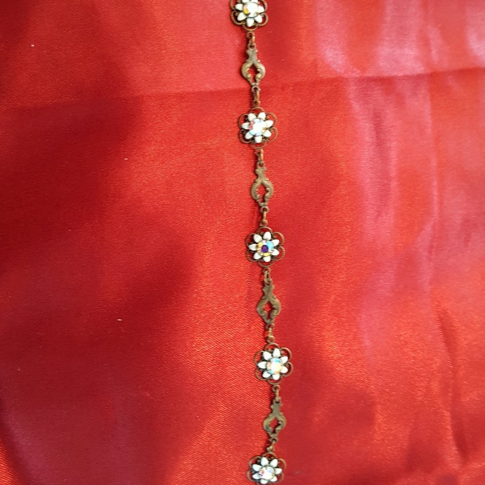 Bronze Colored Bracelet with White Flowers